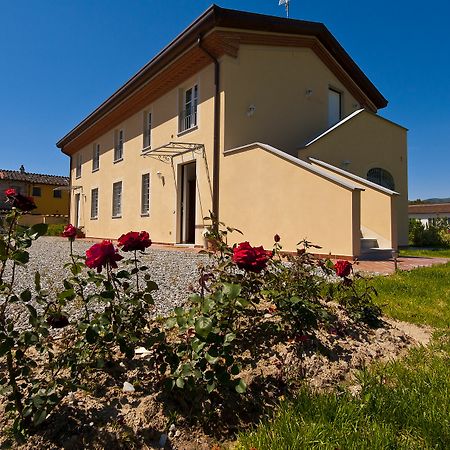 Appartamenti Vacanze Il Nottolini Capannori Exterior photo